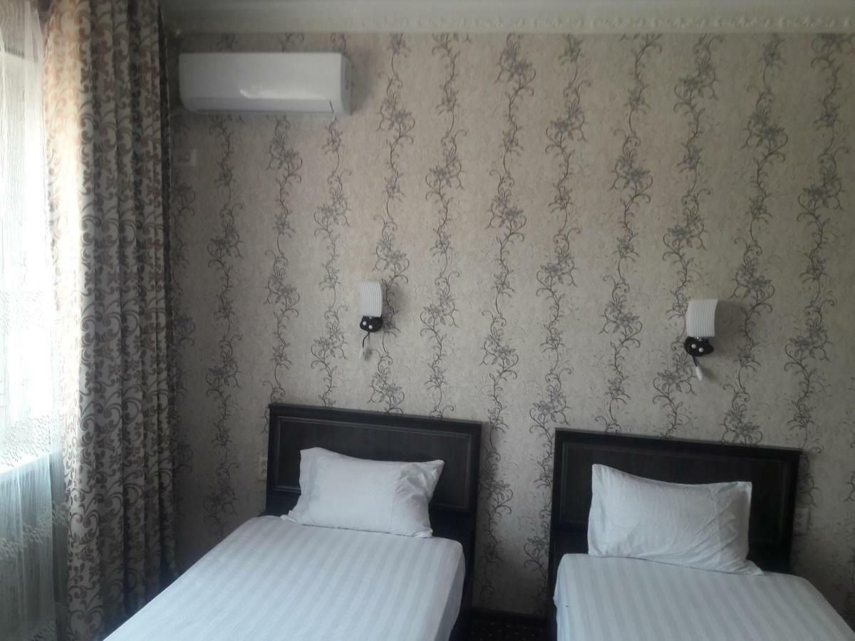 Manzur Apartment เฟอร์กานา ภายนอก รูปภาพ